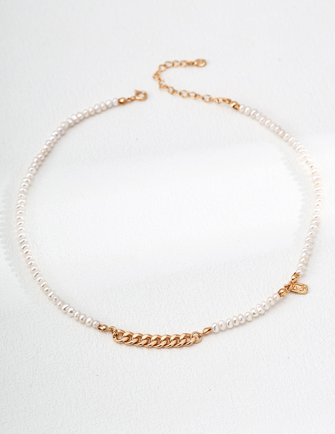 Éclat d’Océan - Coquille de Feu Necklace