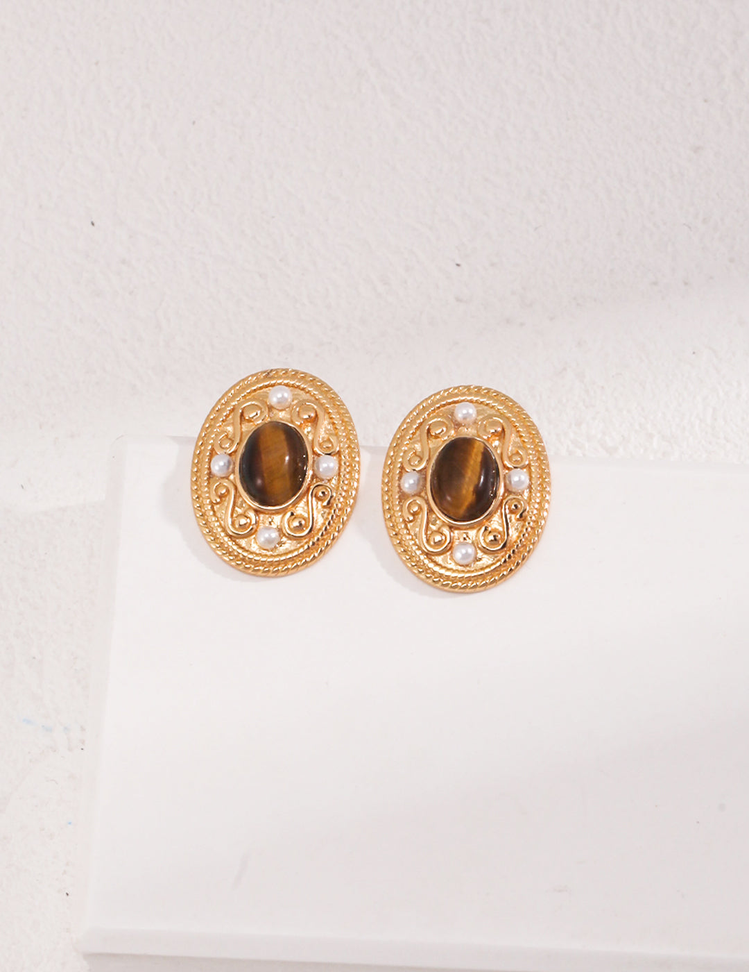 L’Ombre Dorée – Majesté Earrings
