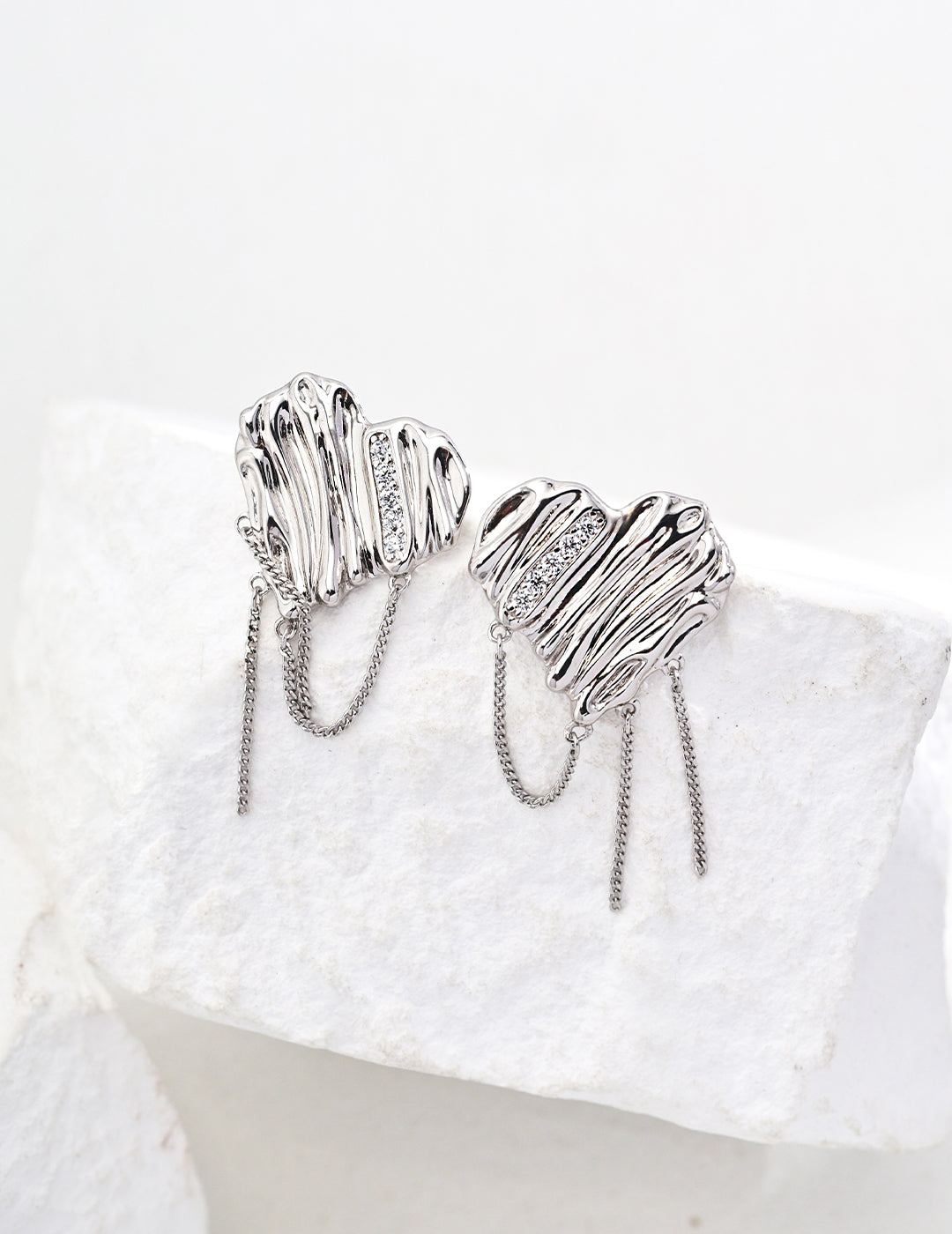 Éclat d’Océan - Tidal Heart Earrings