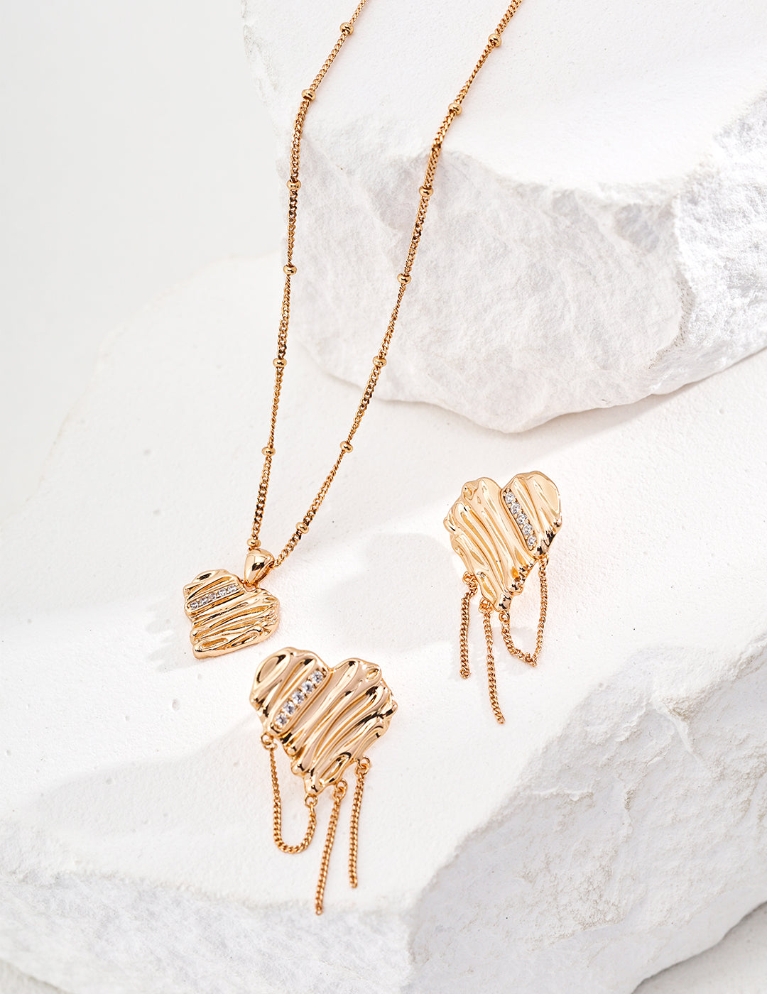 Éclat d’Océan - Tidal Heart Earrings