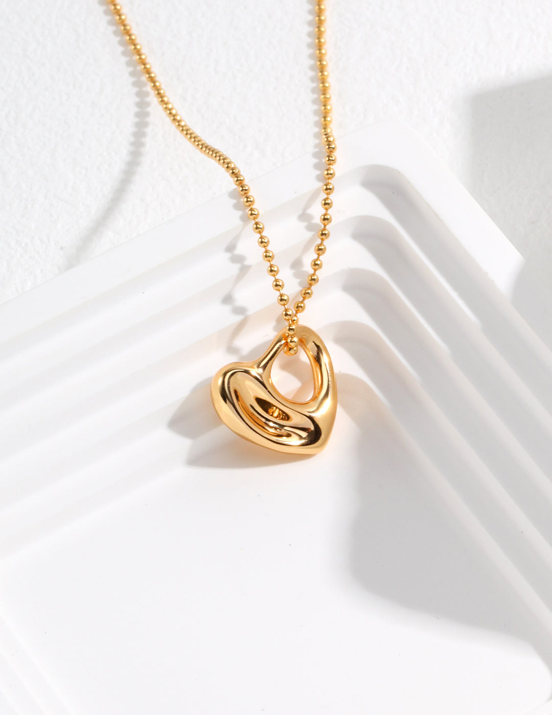 Modern Love Sculpted Heart Necklace