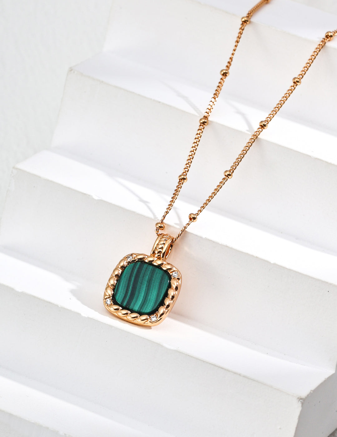 Verdant Luxe Pendant Necklace
