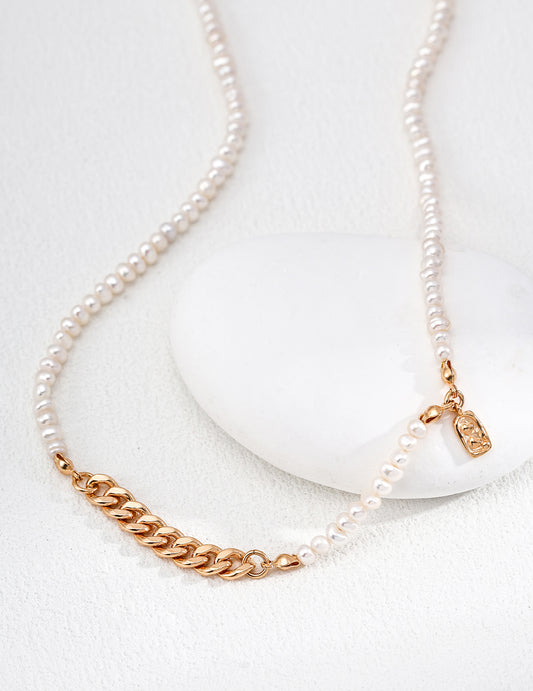 Éclat d’Océan - Coquille de Feu Necklace