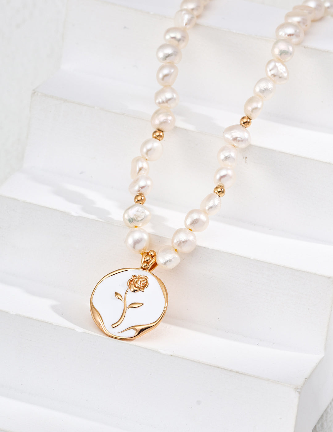 Golden Rose Pearl Pendant Necklace